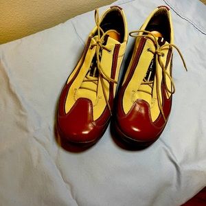 Men’s Barney New York Vintage leather dress shoes.